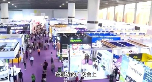 股票配资公司 关税飙升到245%，美国上演“贸易重拳”，却成全球买家心头好？