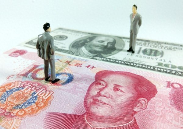 正规的配资网站 人民币暴涨！CIPS飙升320%，美元遭遇抛售，川普意欲何为